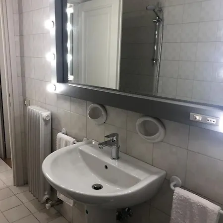 Repubblica90 Eleganza E Confort Parma